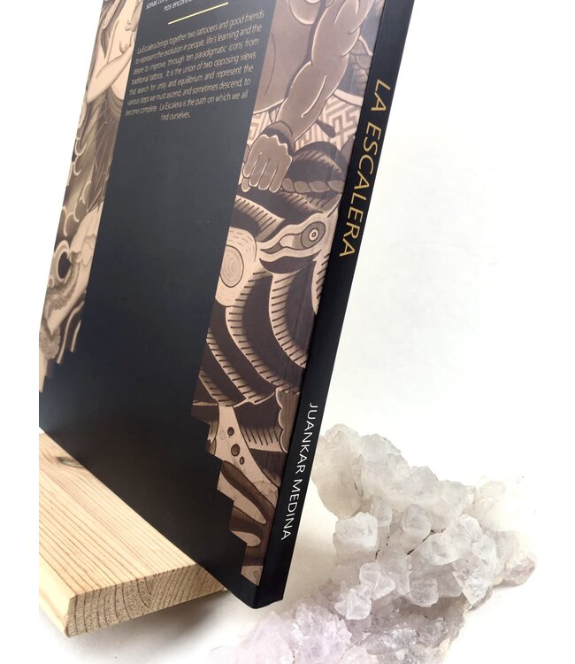 La Escalera - Hugo Carrasco & Juankar Medina