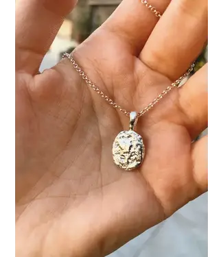Naida C. Castel - Lunar pendant Necklace Dorado con cadena