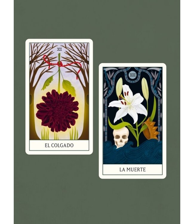 Librero Nina Pace y Diana McMahon Collins - Tarot Floral