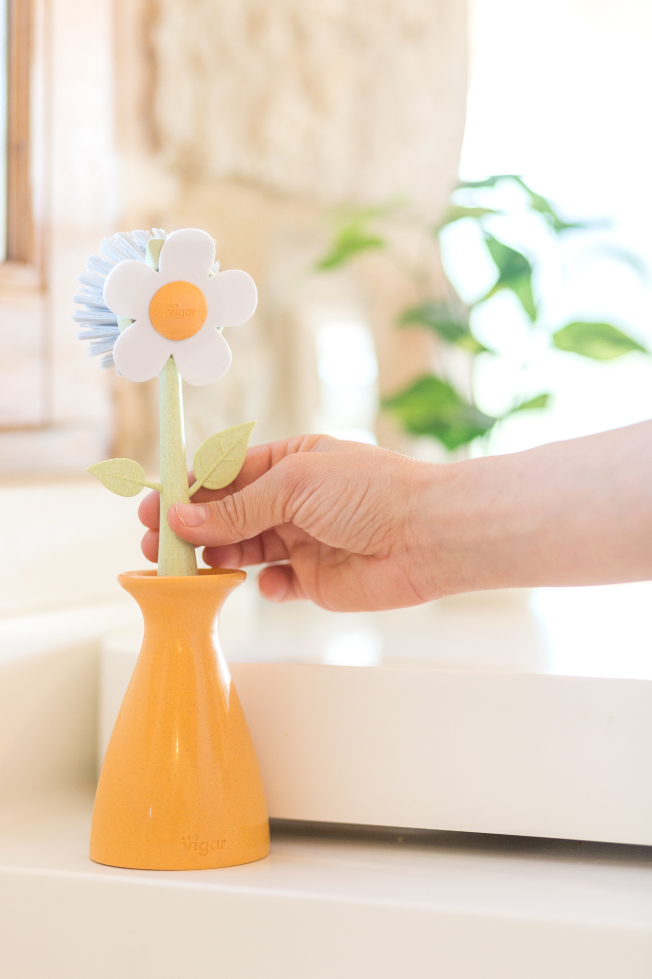 Florganic orange dishwashing brush with vase - Kitchen Trend