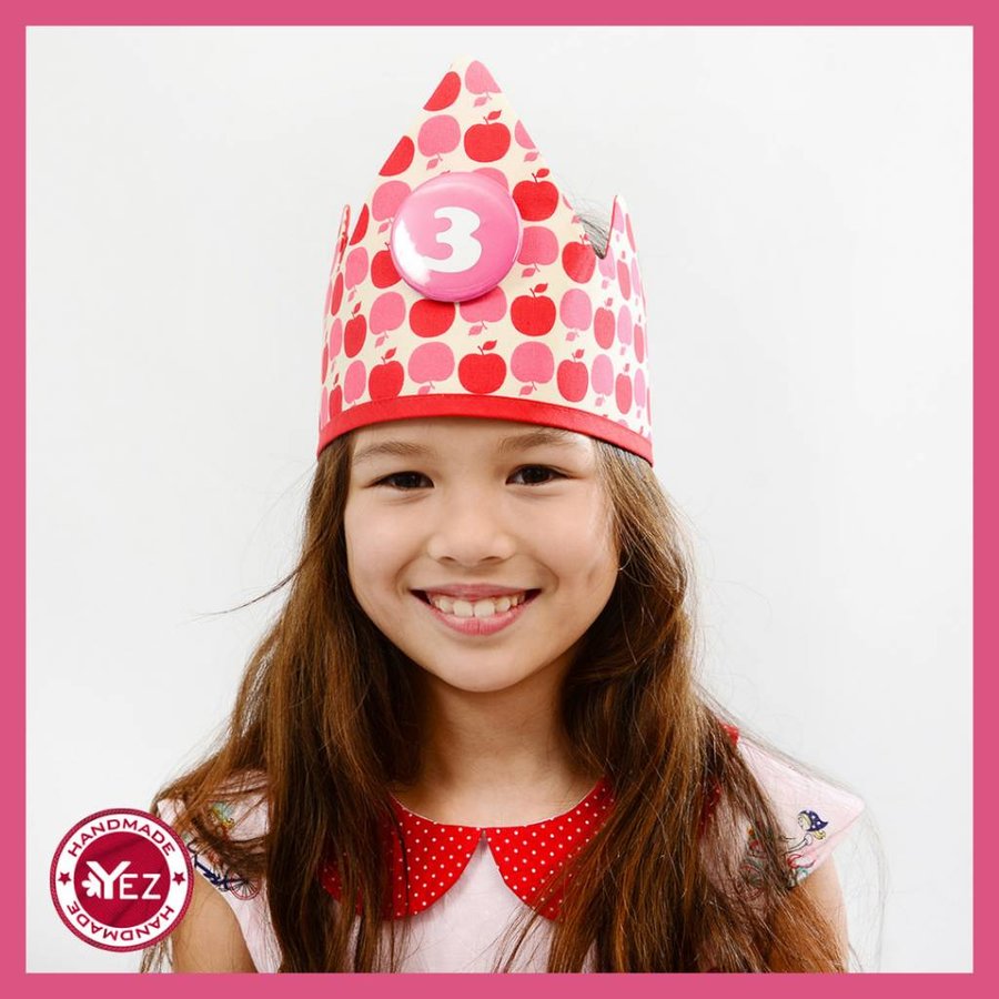 Birthday crown with name