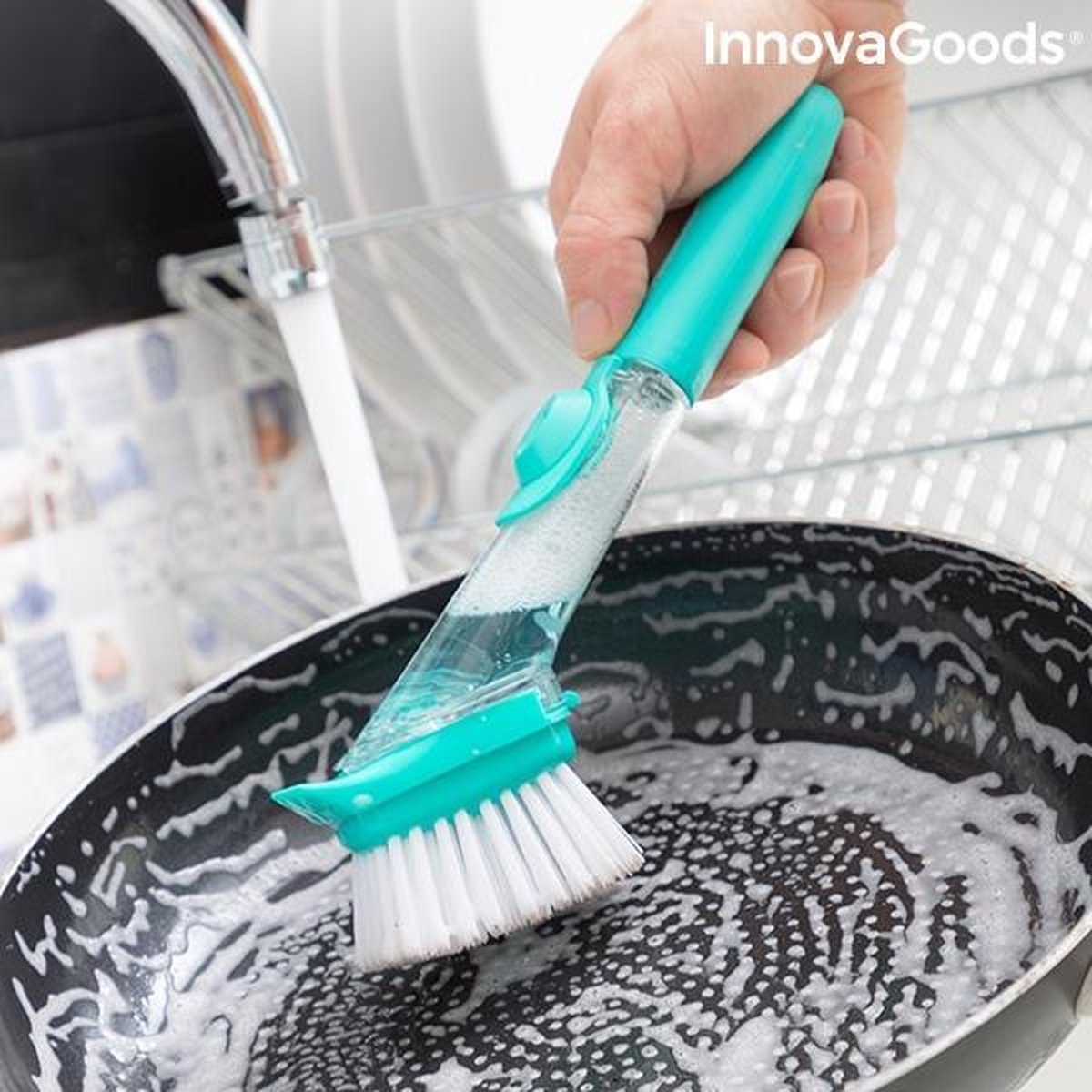 Innovangoods - Schuurborstel met handvat en zeepdispenser