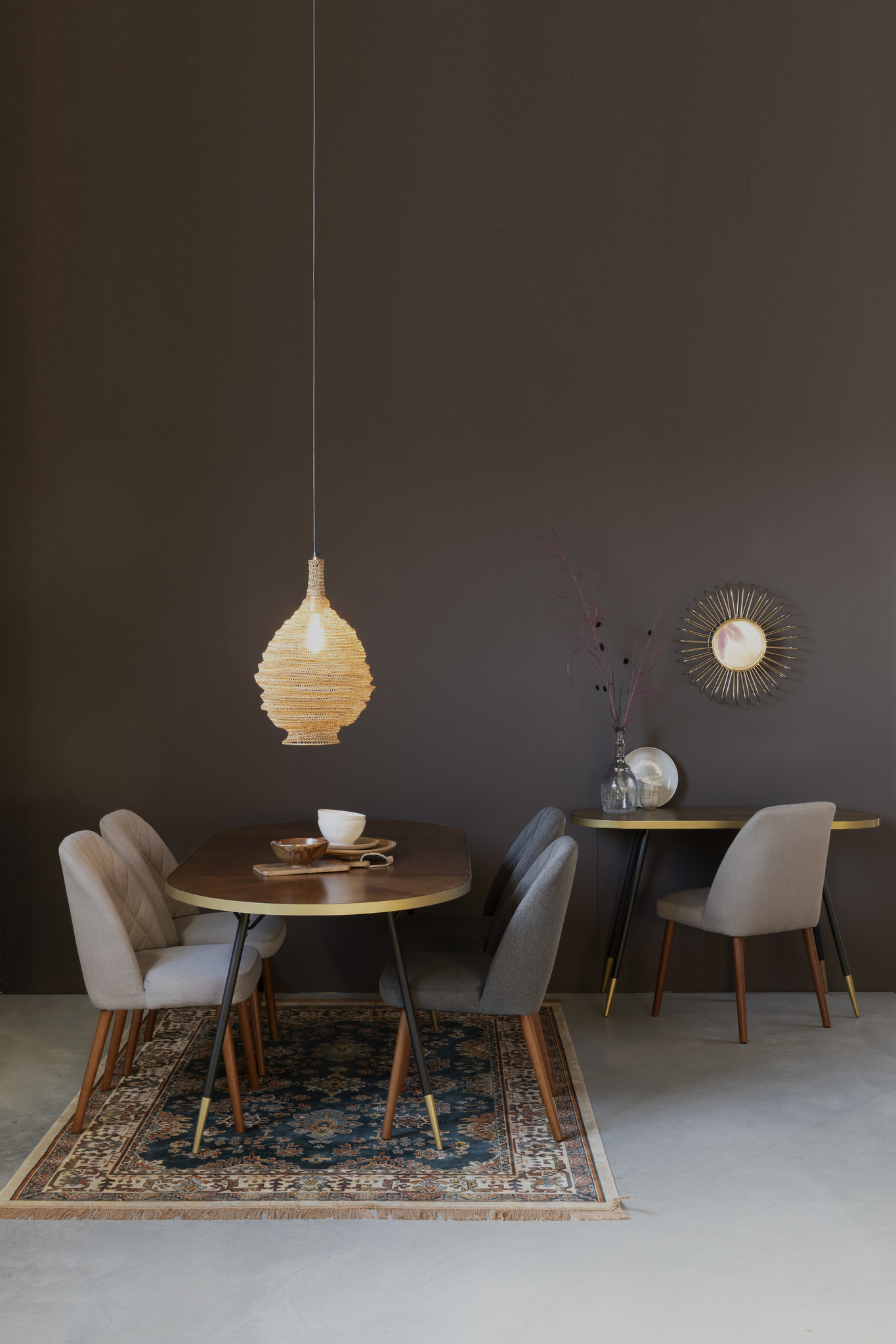 Parya Home- Lifestyle Denise Tafel - Ovaal
