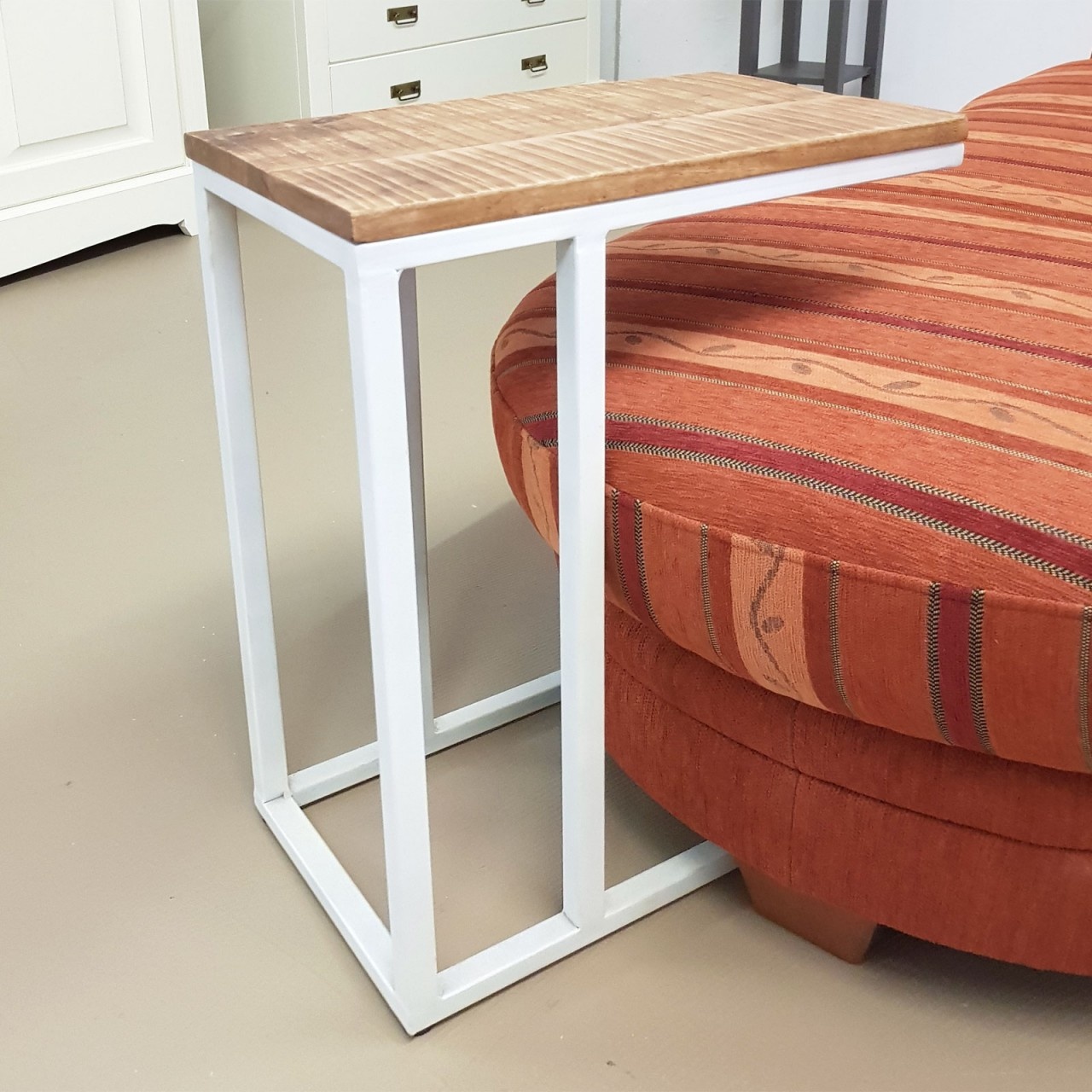 Parya Home - Beistelltisch Holz Sofatisch Laptoptisch C-Tisch Liverpool - 25x61x40 - Braun - Metallrahmen