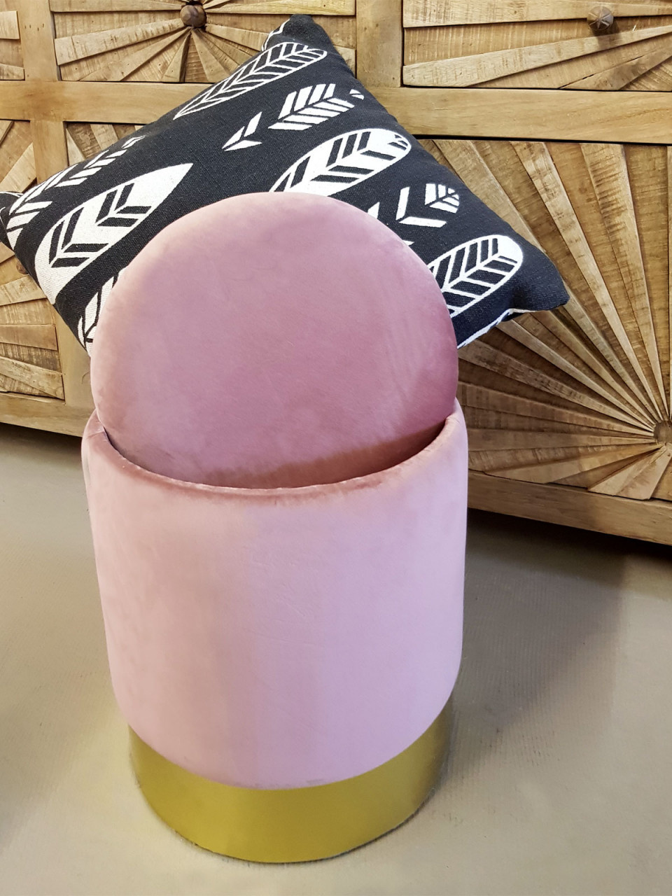Hocker - Hocker aus Samt - Mit Ablagefläche - Lila - Ø 31 x H 38 cm - Dekorativer Hocker