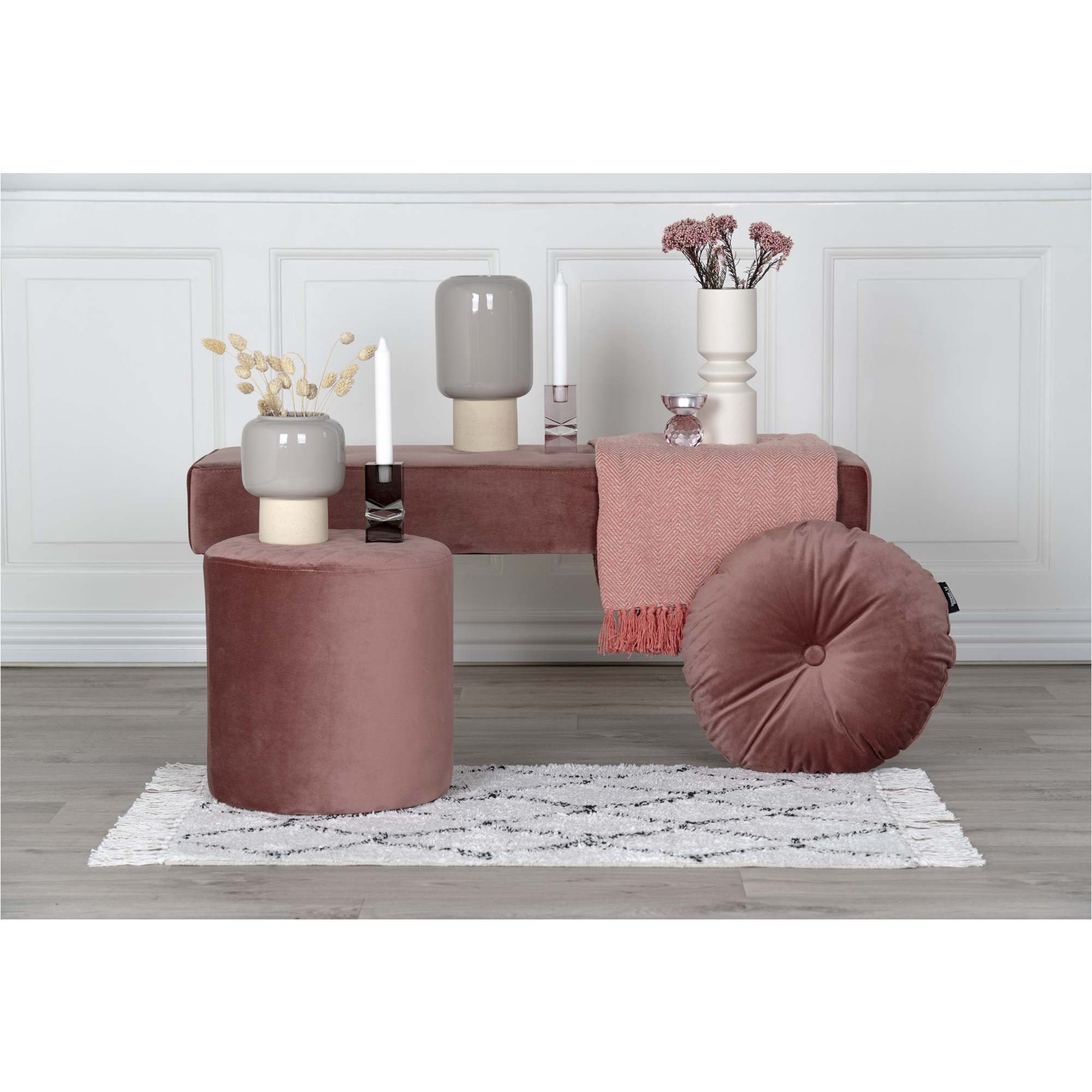 Ejby Pouf - Round pouf - Velvet - Pink- 34cm