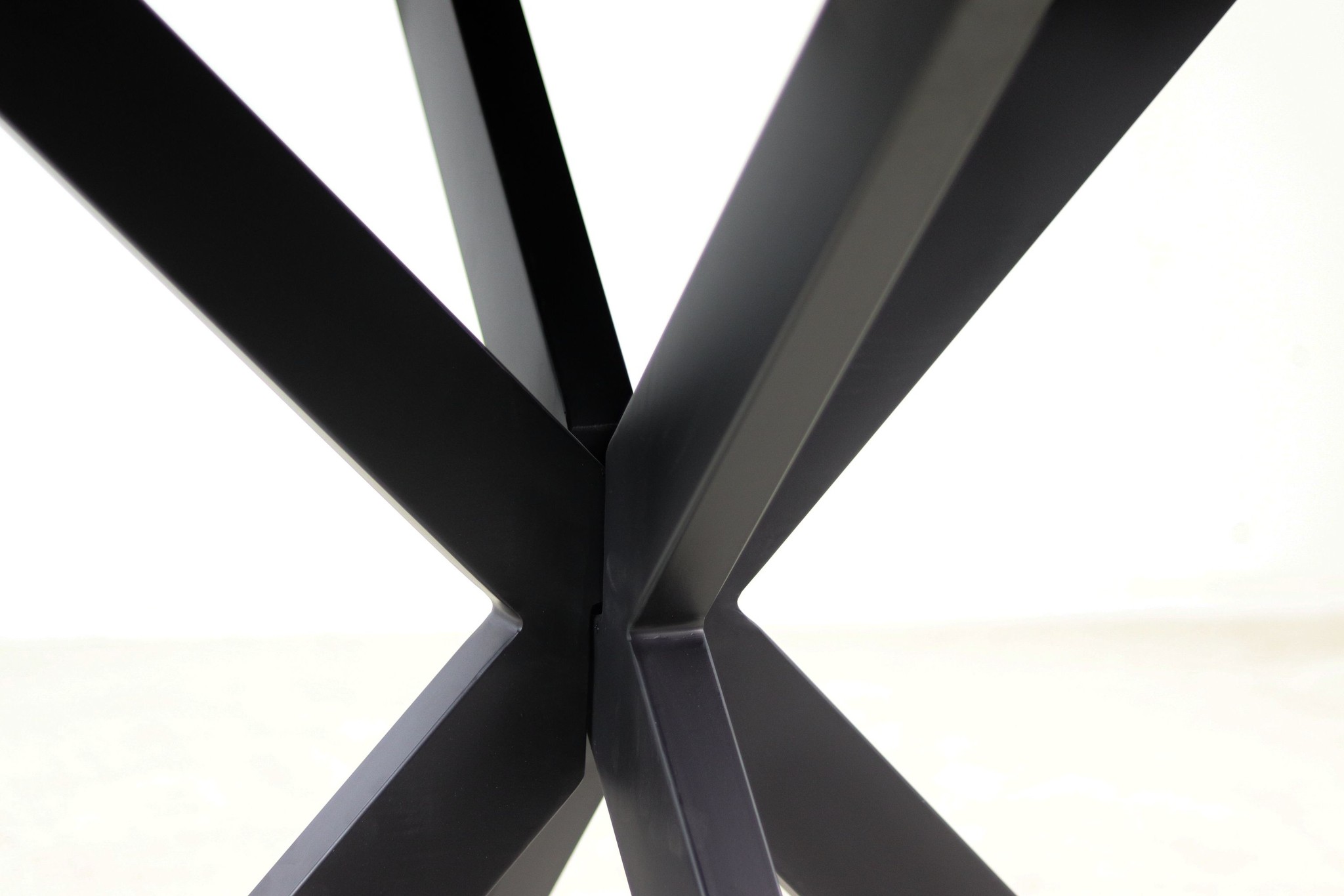 Ronde eettafel Melbourne - ø120x76 - Zwart - Mangohout/ijzer