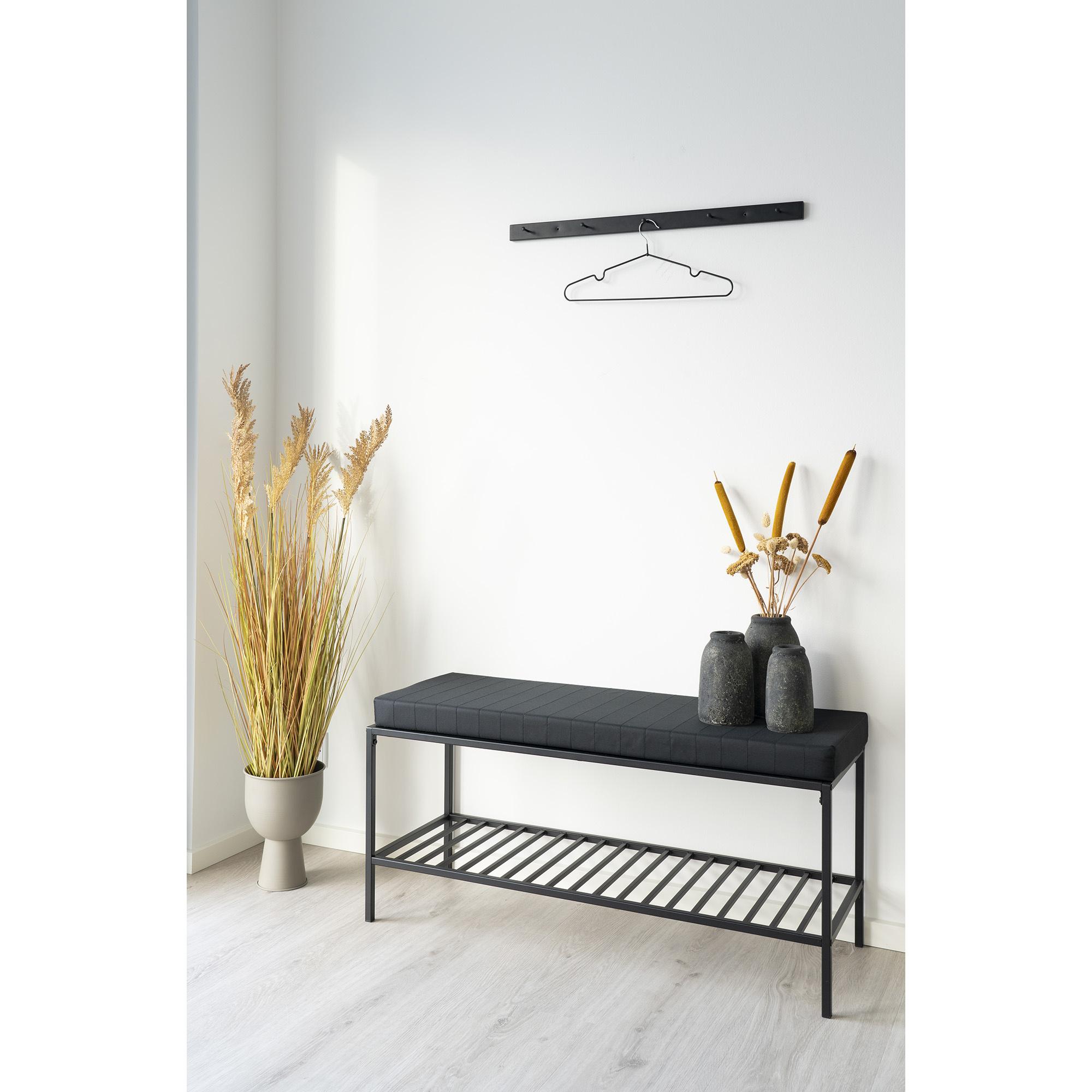 Vita Coat rack - Garderobenständer in schwarz mit 5 Haken