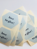 Sticker zeshoek - Love to give lichtblauw - 50x50 mm