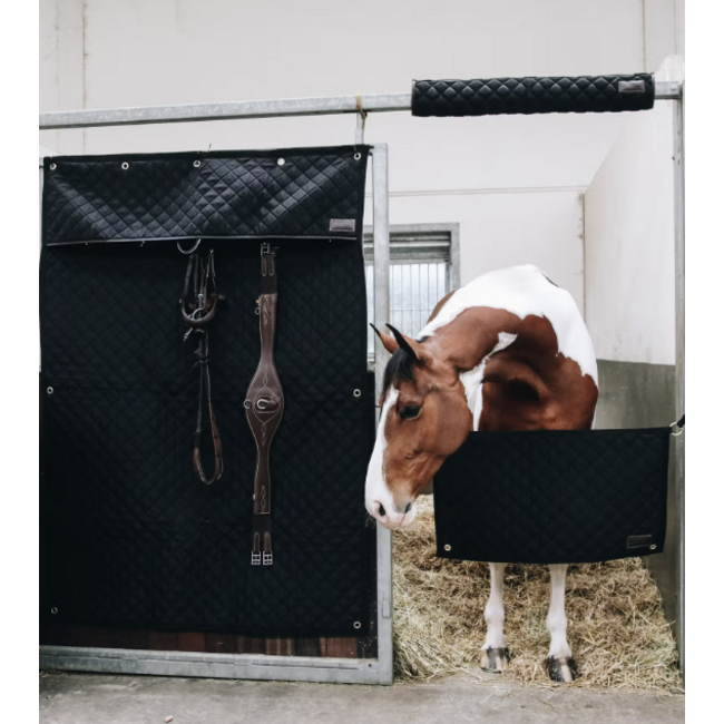 Kentucky Horsewear Kentucky Stalpoort Zwart 92 x 53 CM