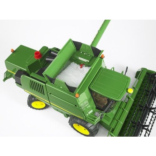 Bruder Bruder 02132 - John Deere T670I Combine