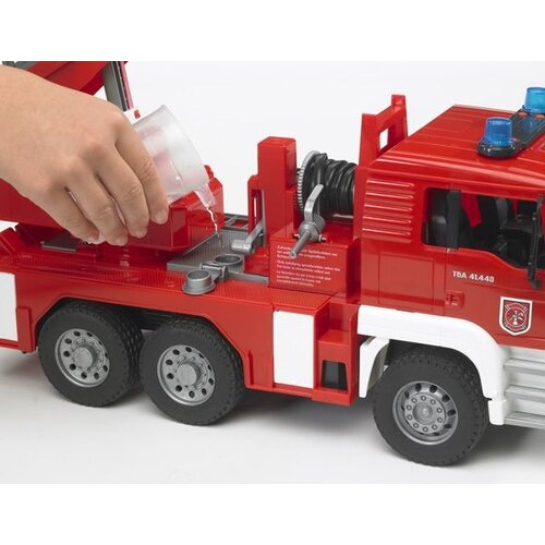 Bruder Bruder 02771 - MAN brandweer ladderwagen met waterpomp