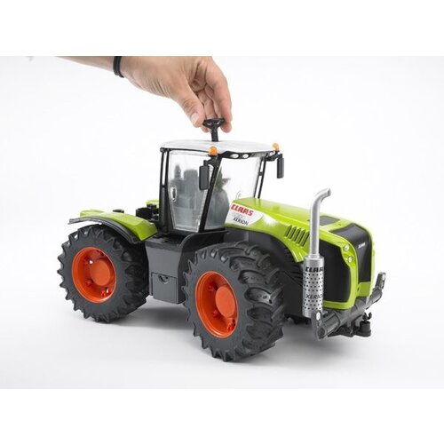 Bruder 03015 - Claas Xerion 5000