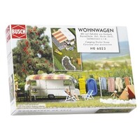 Busch Caravan met diverse toebehoren (1:87)