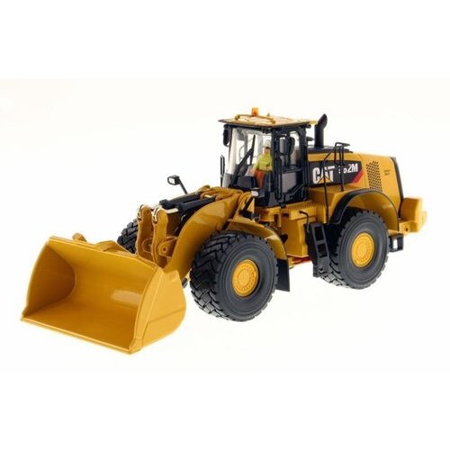 Diecast Masters CAT Caterpillar 982M shovel (1:50)
