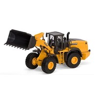 Motorart Models Case 1021F Shovel (1:50)