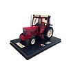 Replicagri International IH 845 XL 2wd met zwarte spatborden