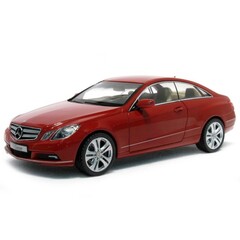 Schuco Mercedes Benz E klasse rood (1:43)