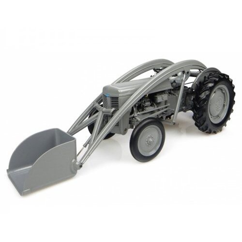 Universal Hobbies Ferguson TEA 20 met voorlader (1:16)