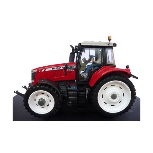 Universal Hobbies Universal Hobbies - Massey Ferguson 7626 op cultuurwielen (lim.