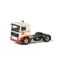 WSI Models Volvo F12 4x2 rood/wit (1:50)