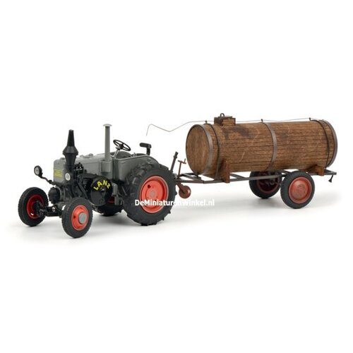 Schuco Lanz Bulldog Tractor met mesttank (1:32)