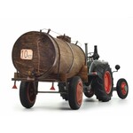 Schuco Lanz Bulldog Tractor met mesttank (1:32)