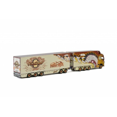 WSI Models Volvo FH4 bakwagen met koeloplegger LZV "Ristimaa Apache"