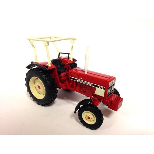 Replicagri International IH 433 met Fritsmeier dakje (1:32)