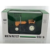 Universal Hobbies Renault 551S Tractor (1:32)