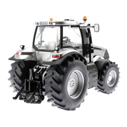 Siku 4489 - Case IH Magnum 370 CVX zilver (1:32)