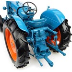 Universal Hobbies Fordson Power Major tractor (1:16)