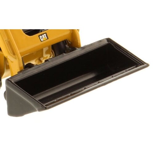 Diecast Masters CAT Caterpillar 242D skid steer loader (1:50)