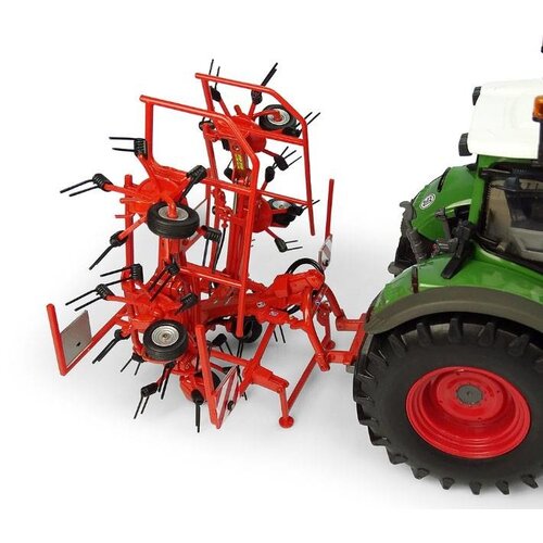 Universal Hobbies Kuhn GF 6502 schudder nieuw logo (1:32)