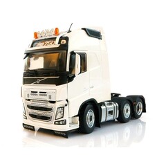 Marge Models Volvo FH16 6x2 vrachtwagen wit (1:32)