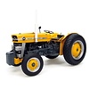 Universal Hobbies 2822 - Massey Ferguson 135 Industrial tractor (1:16)