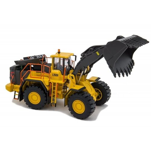 Motorart Models Volvo L350H Shovel (1:50)