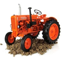 Universal Hobbies 2832 - Vendeuvre Super BB Type 31 Tractor (1:16)