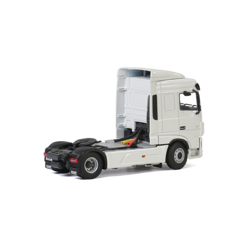WSI Models 03-2019 - DAF XF 4x2 Space Cab MY2017 (1:50)