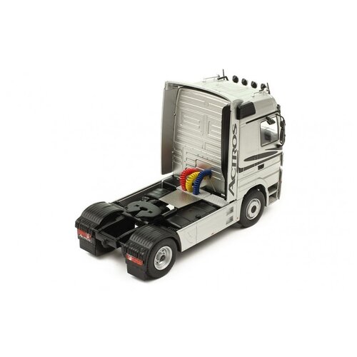 IXO Models Mercedes Benz MP2 1844 zilver vrachtwagen (1:43)