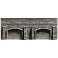 Noch Profi-plus Stenen muur met bogen en pilaren hardschuim (33,5 x 12,5 cm)