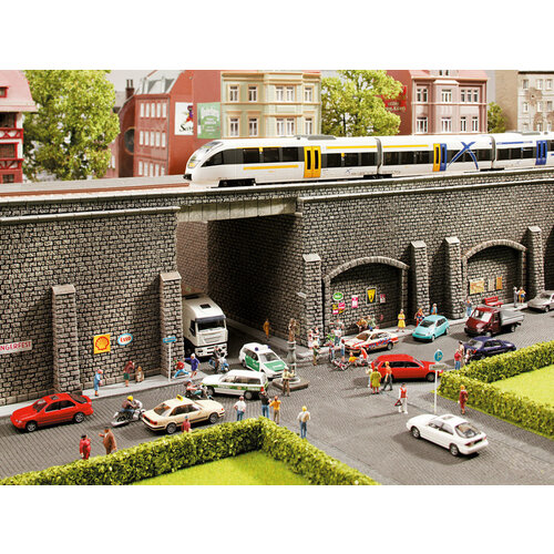 Noch Profi-plus Stenen muur met pilaren hardschuim (33,5 x 12,5 cm)