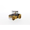 Diecast Masters CAT CB13 asfalt wals met cabine (1:50)