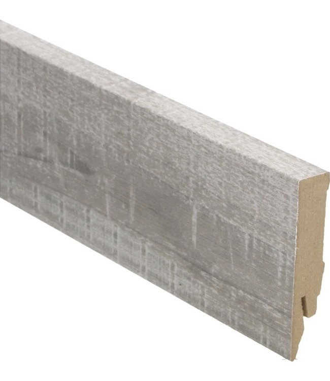 Rechte hoge plint eik grijs met zaagsnede