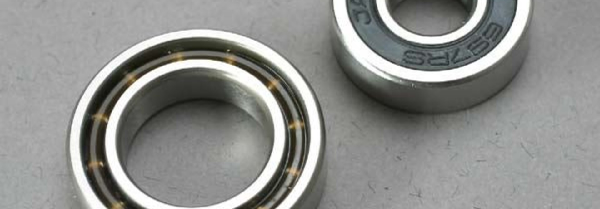 Ball bearings (7x17x5mm) (1)/ 12x21x5mm (1) (TRX 3.3, 2.5R,, TRX5223