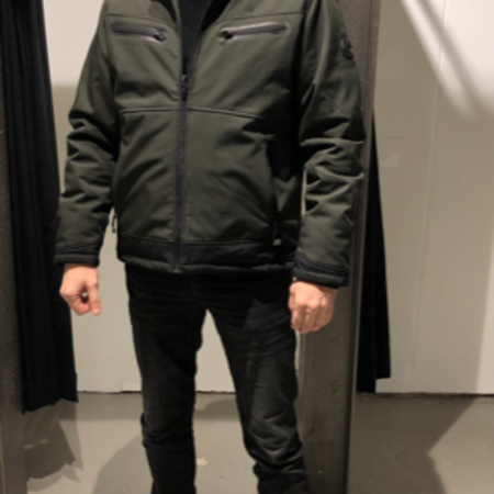 Cars Jeans Bandar Army