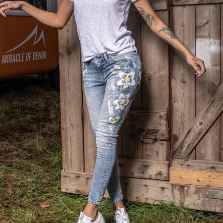 M.O.D  Sina Skinny Flower Spray