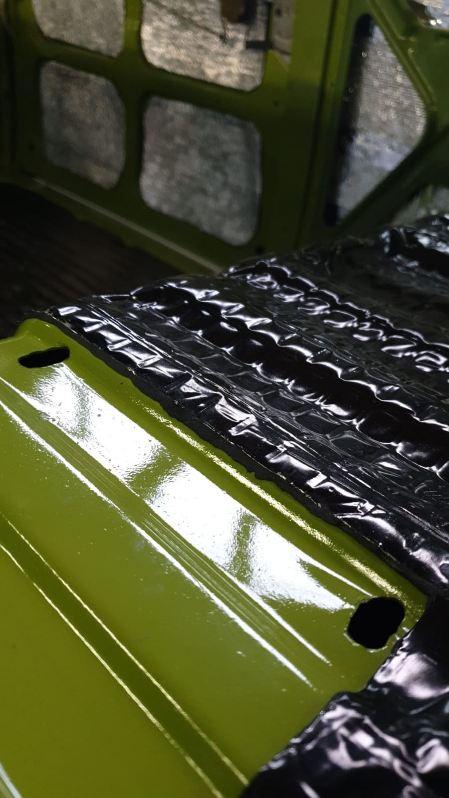 Clanmacy Dämmplatte 50*400cm Alubutyl Dämmmatte Selbstklebend  Fahrzeugdämmung Matte Schalldämmung Anti Dröhn Matte Dämpfung 2m²