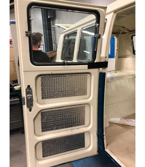 1.12  m²   | 4 mm | Silent Coat | Sound deadening- 12 sheets