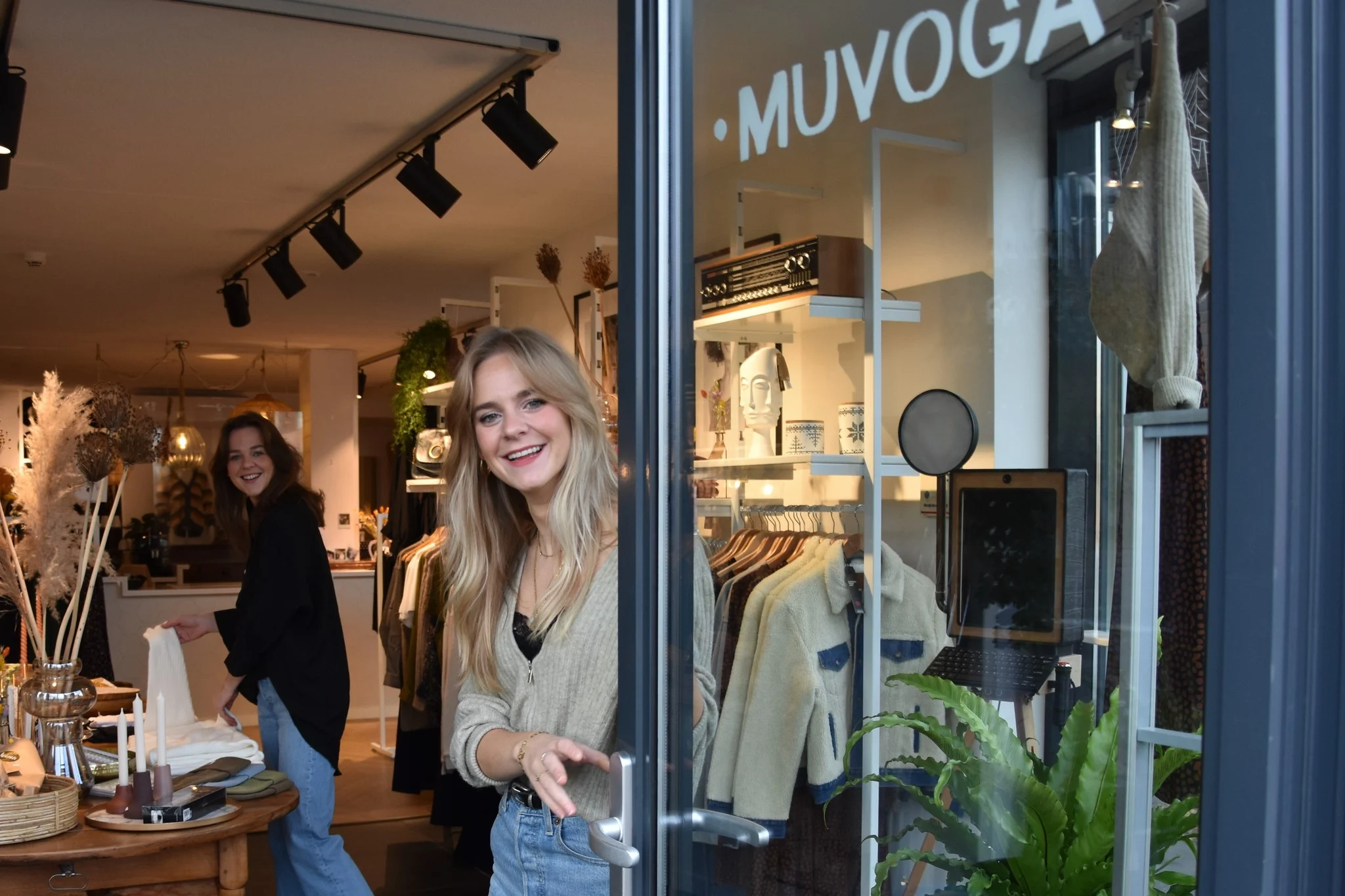 MUVOGA: Waar Mode en Muziek Samensmelten